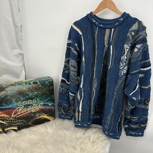 Vintage Coogi Blues 3D Knitted Sweater Size Medium With Original Box!‎ Excellent